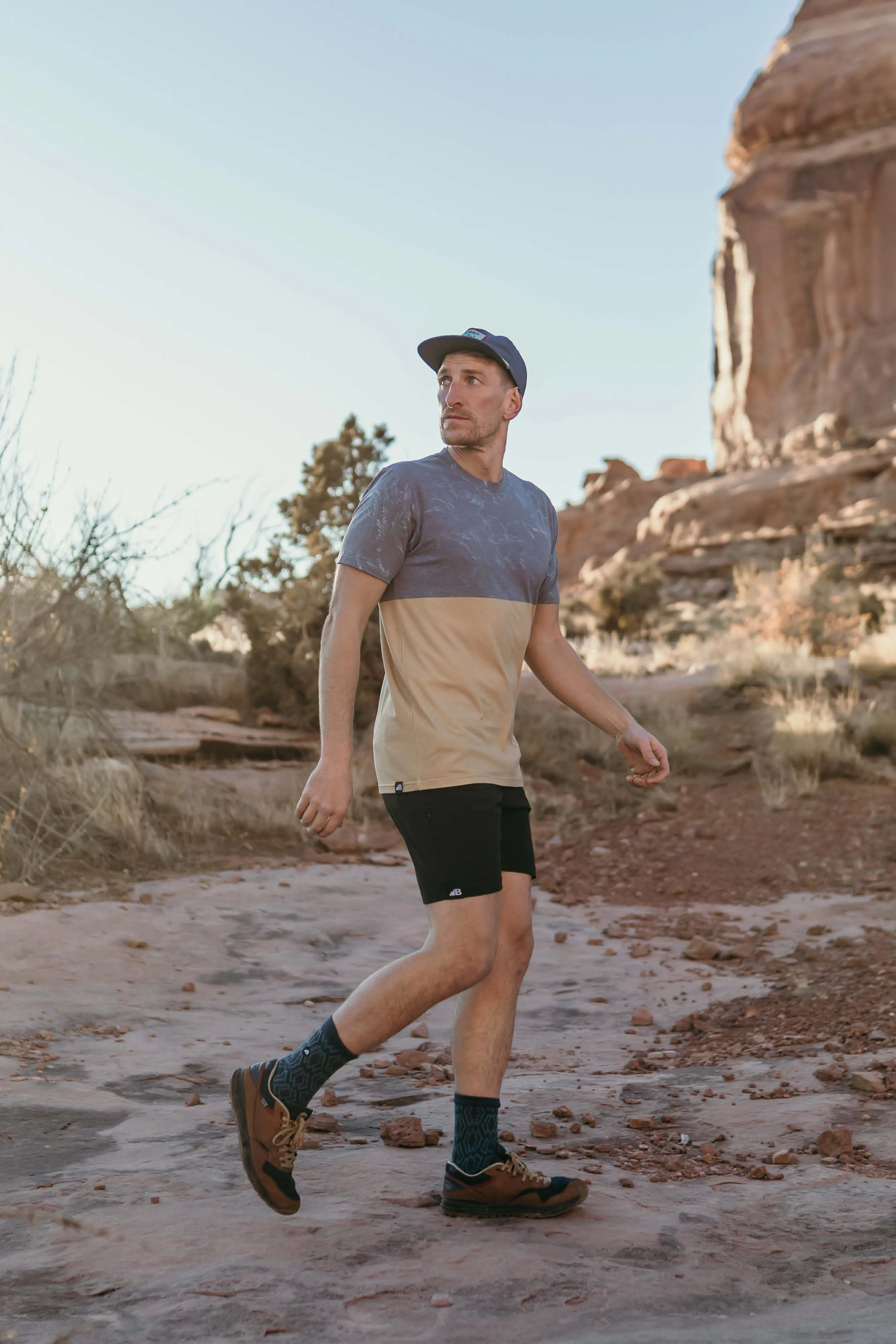 2-Pack Bundle: Men's Graphic Traverse Tek Tees (Size XL)