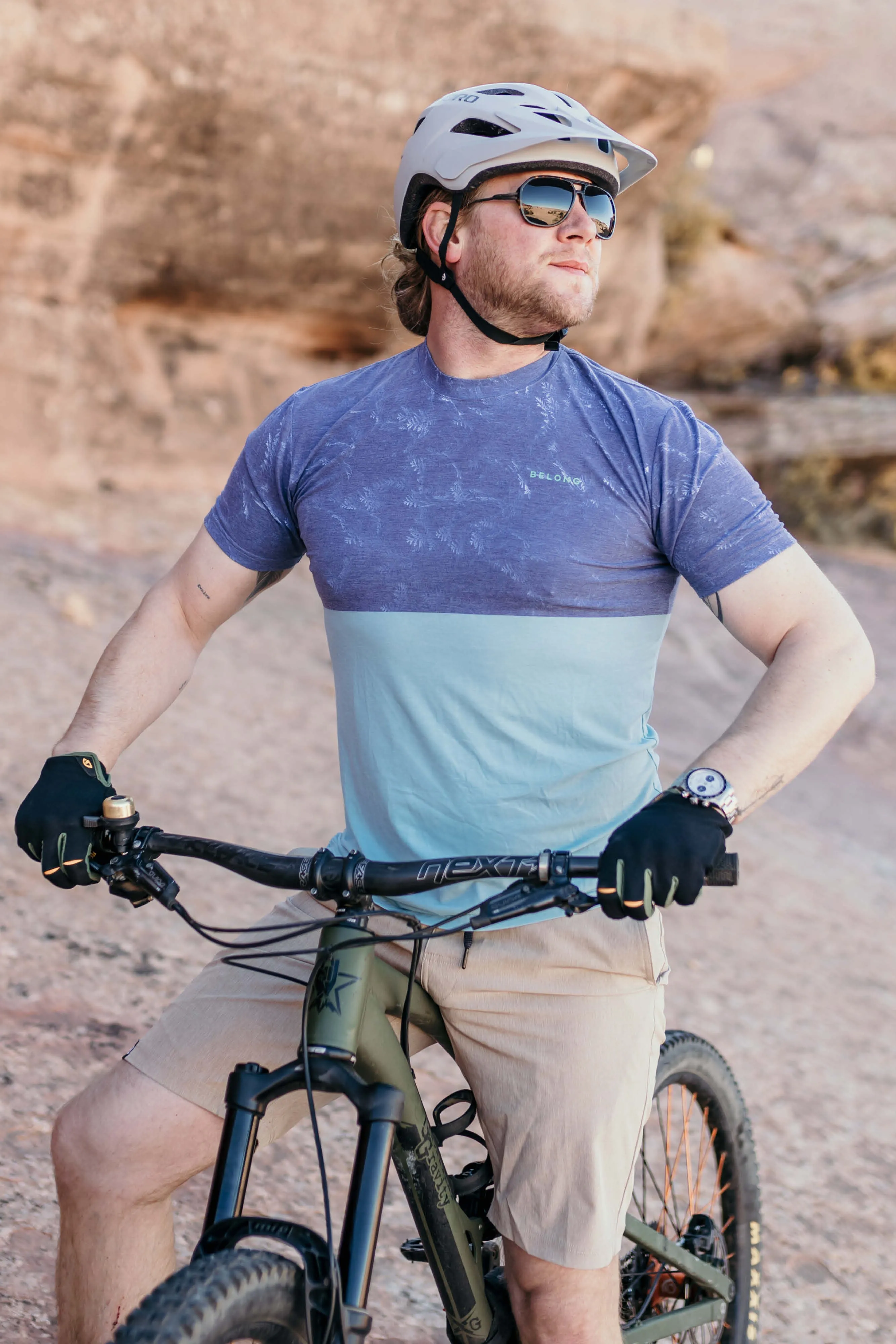 2-Pack Bundle: Men's Graphic Traverse Tek Tees (Size XL)