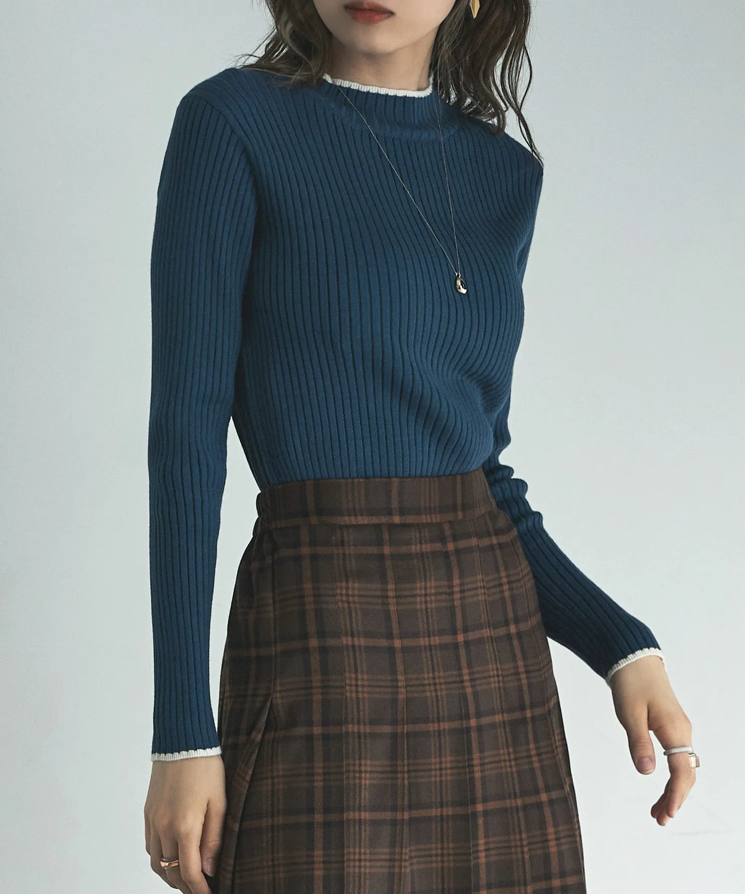 Ringer neck long sleeve rib knit