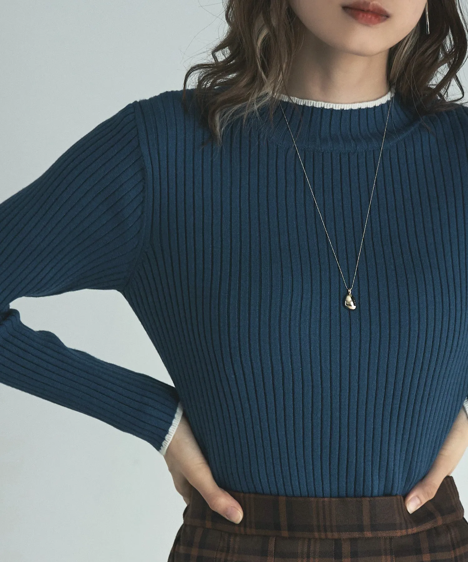 Ringer neck long sleeve rib knit