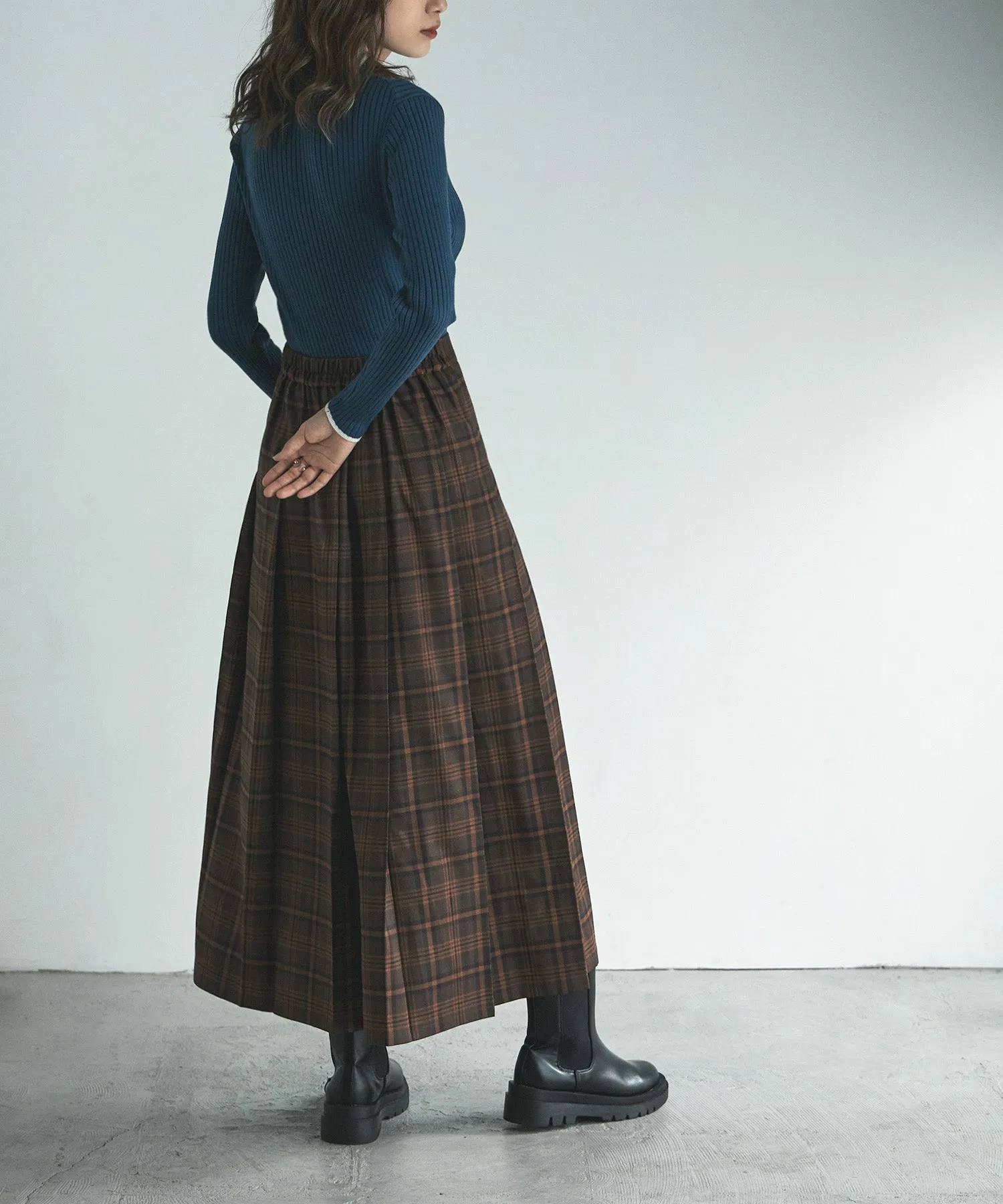Ringer neck long sleeve rib knit