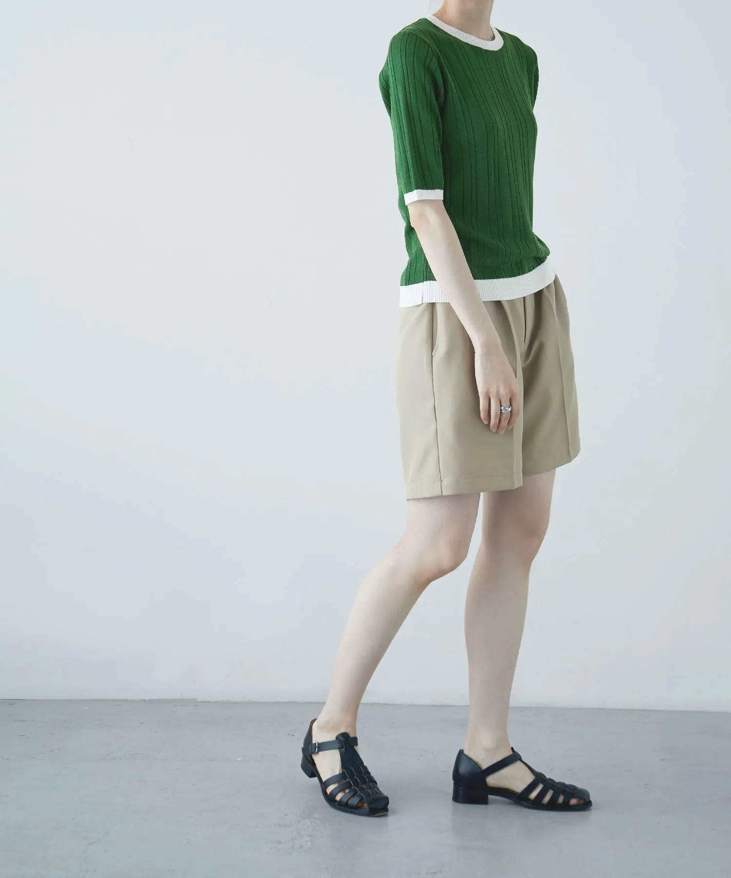 Ringer neck rib knit