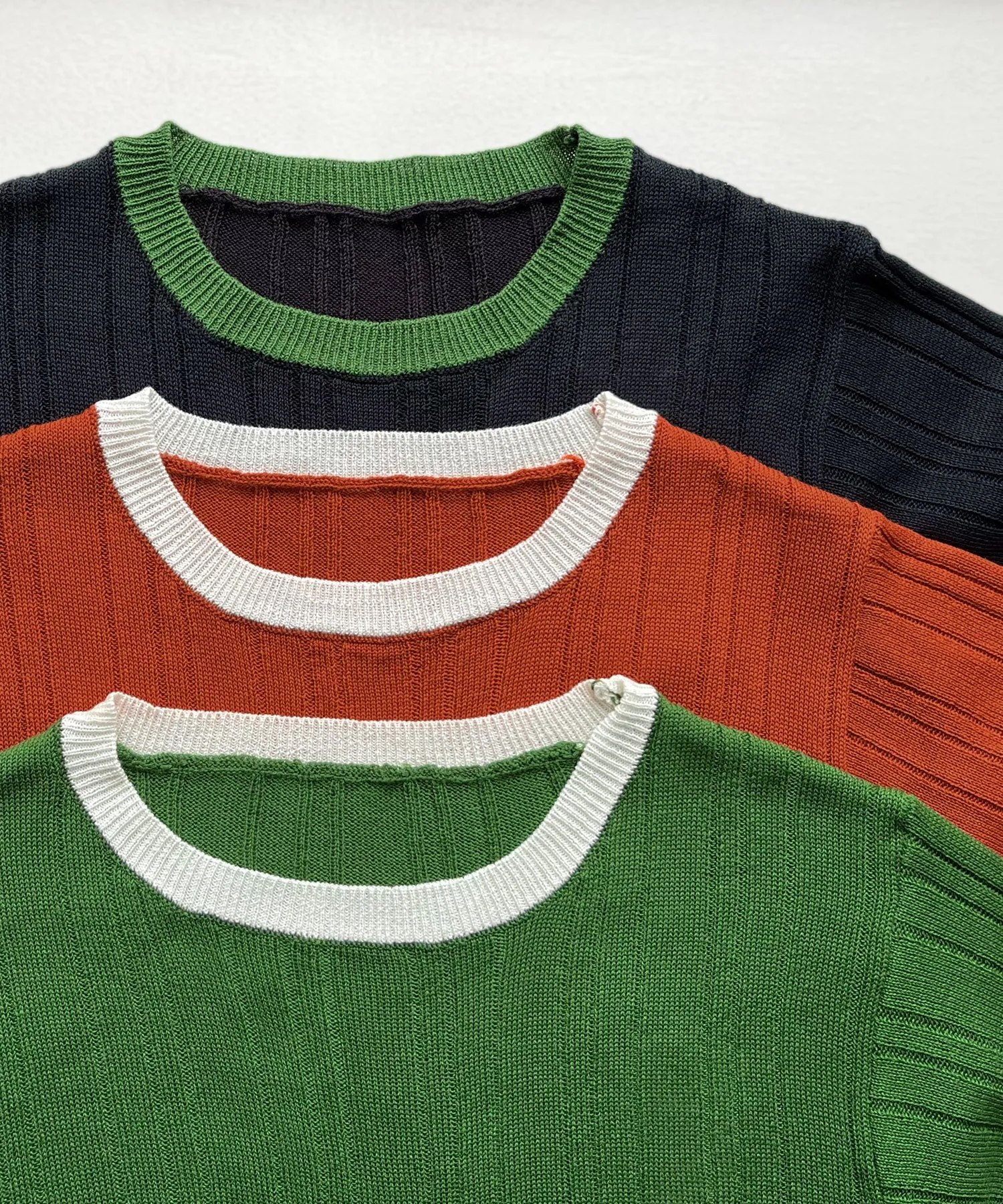 Ringer neck rib knit