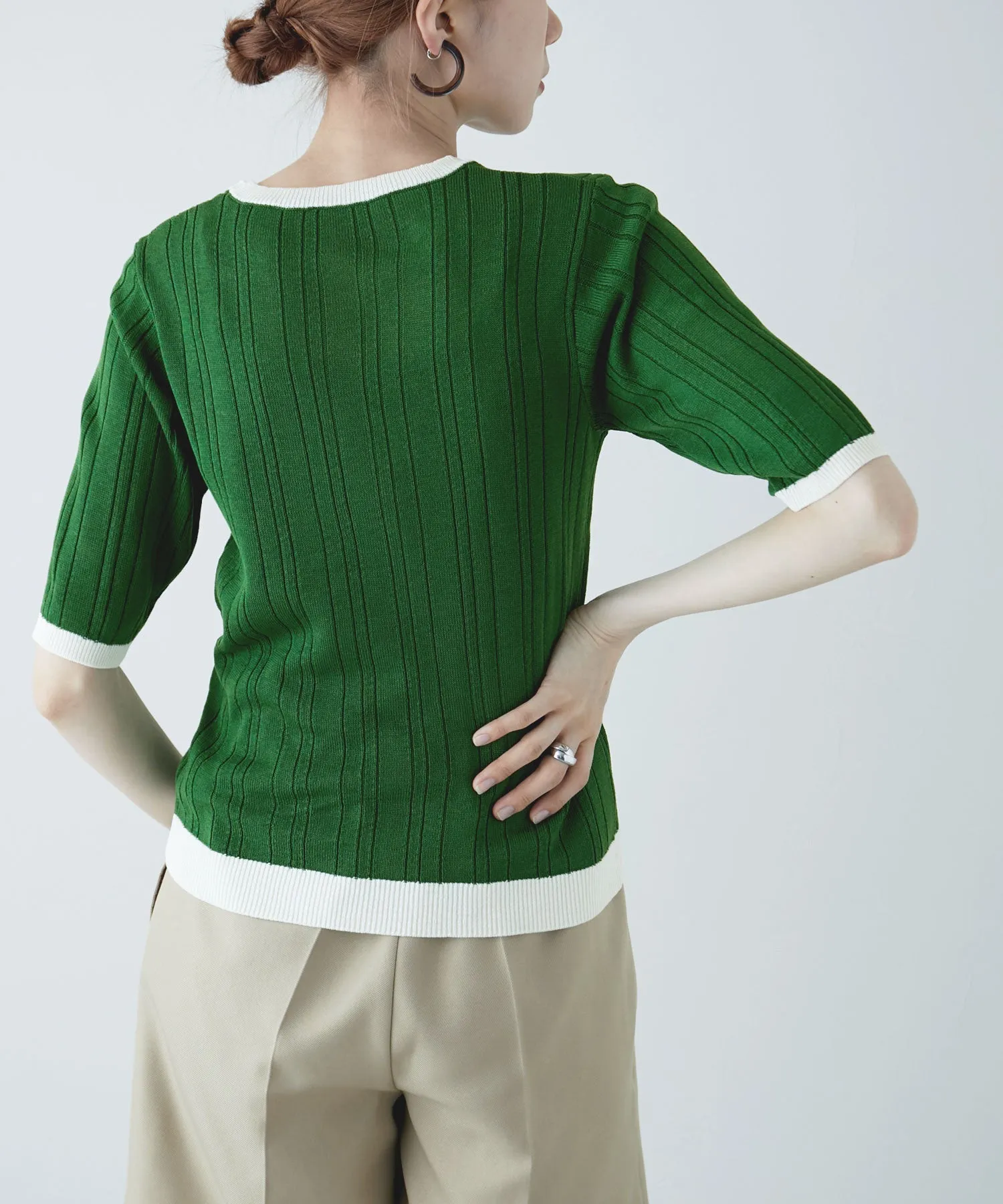 Ringer neck rib knit