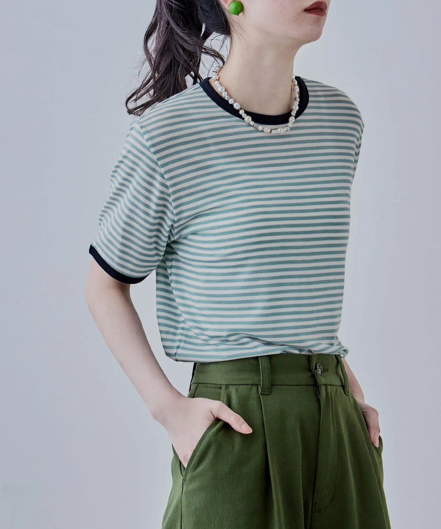 Ringer neck sheer border tee