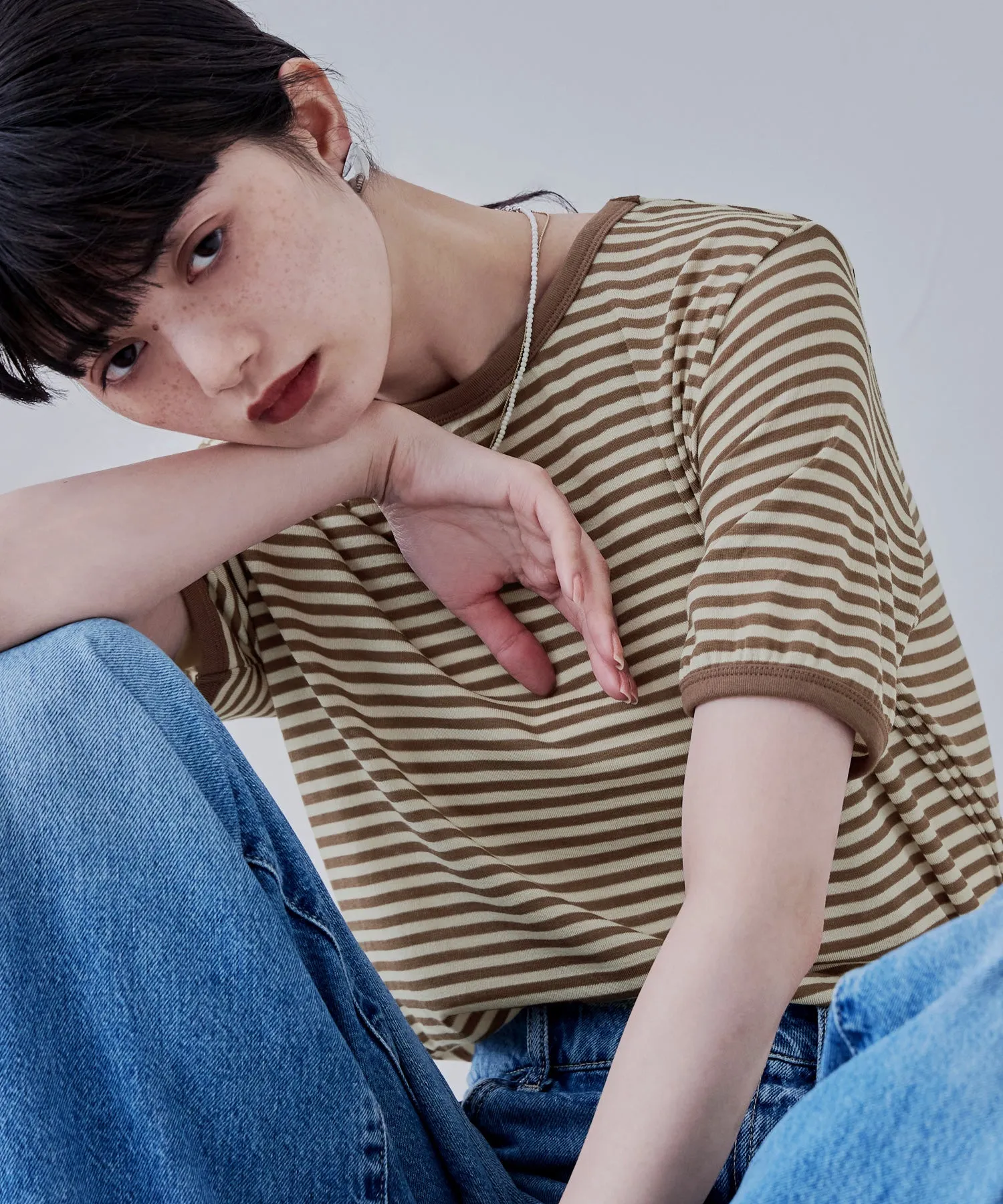 Ringer neck sheer border tee