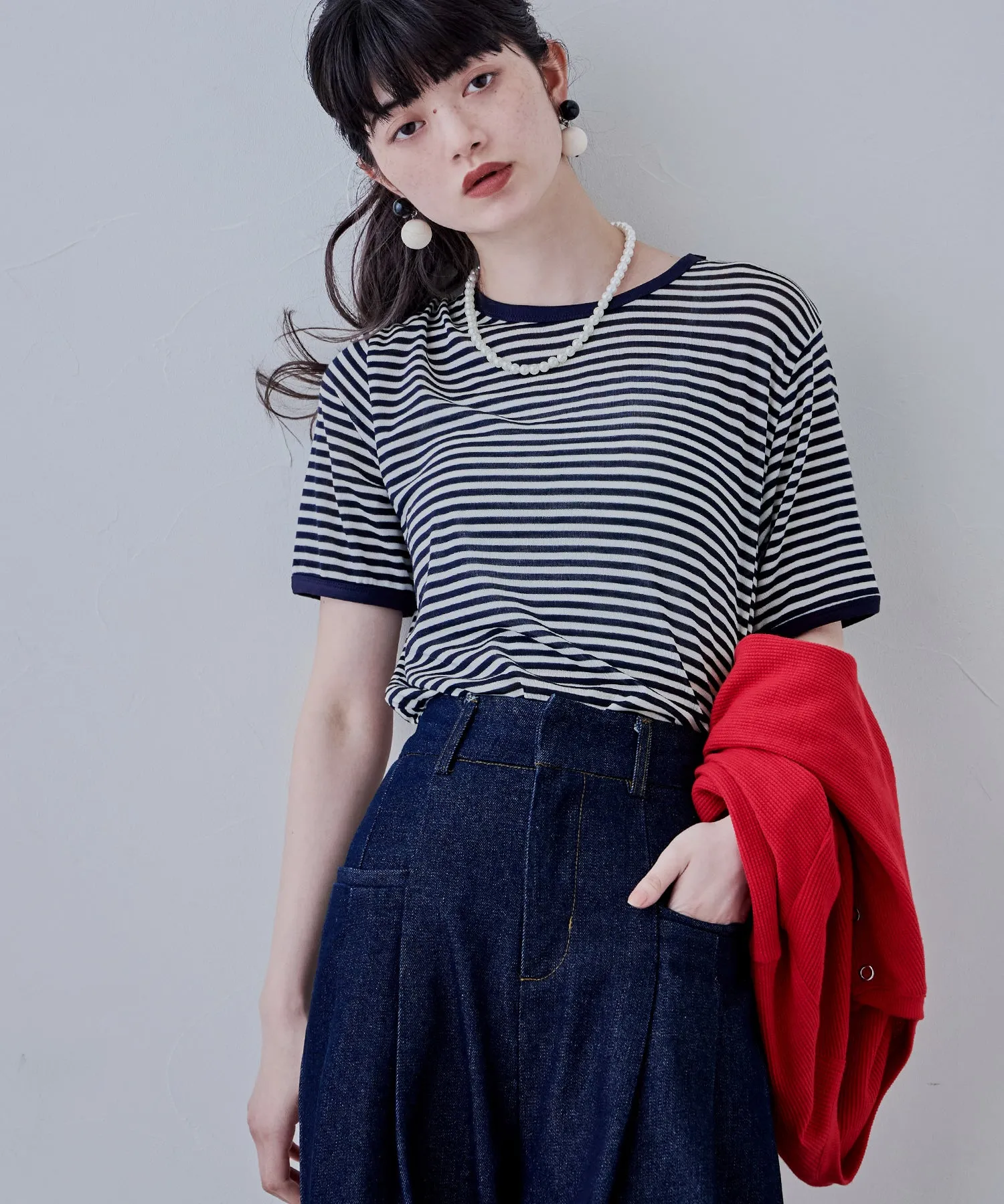 Ringer neck sheer border tee