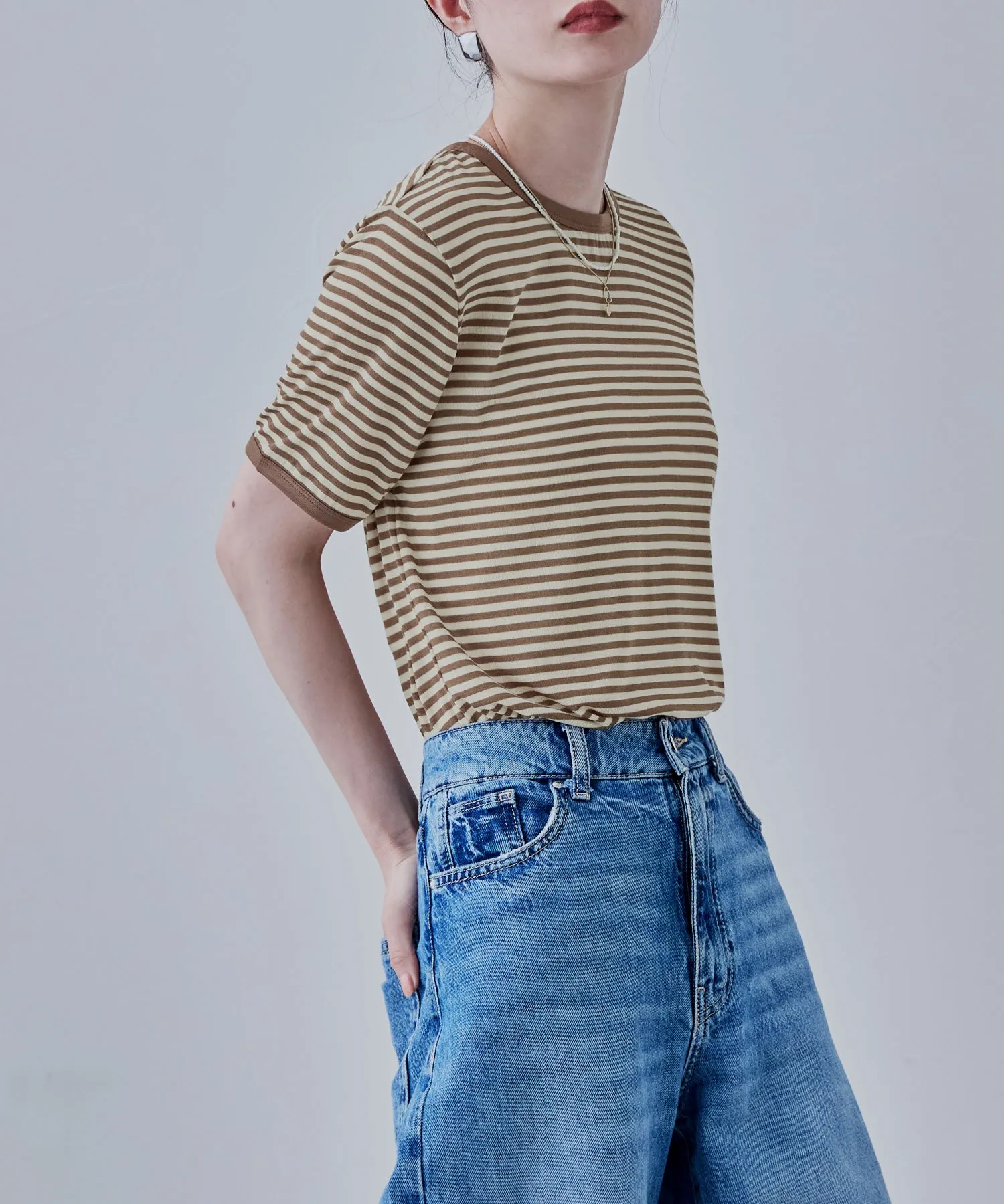 Ringer neck sheer border tee
